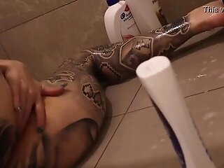 Big Tit Big Fat Bum Tattooed Inexperienced Cougar Spreading Her Cock-squeezing Vag Fingerblasting And Foot Caressing In The Bathroom Until She Cums Ev